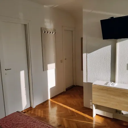 Πανσιόν La Casa Di Elisa