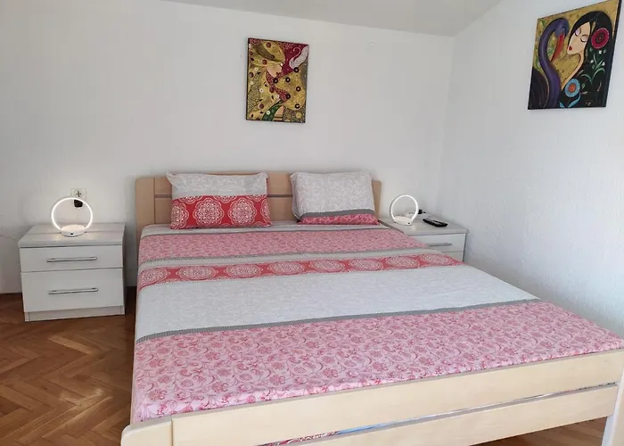 La Casa Di Elisa 3* 赫瓦尔