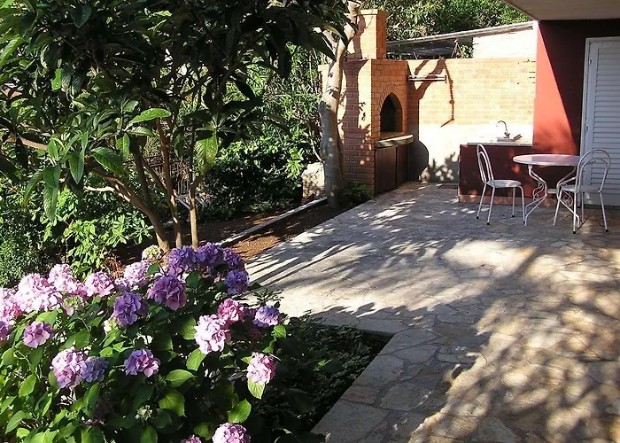 La Casa Di Elisa 3* 赫瓦尔