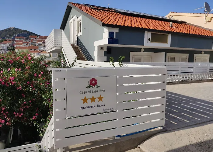 La Casa Di Elisa 3* 赫瓦尔